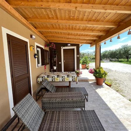 Il Casale Del Nonno Armando Villa Torrevecchia Teatina Luaran gambar