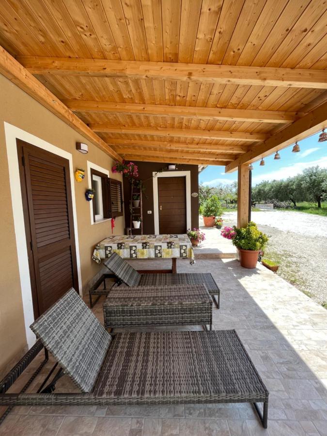 Il Casale Del Nonno Armando Villa Torrevecchia Teatina Luaran gambar